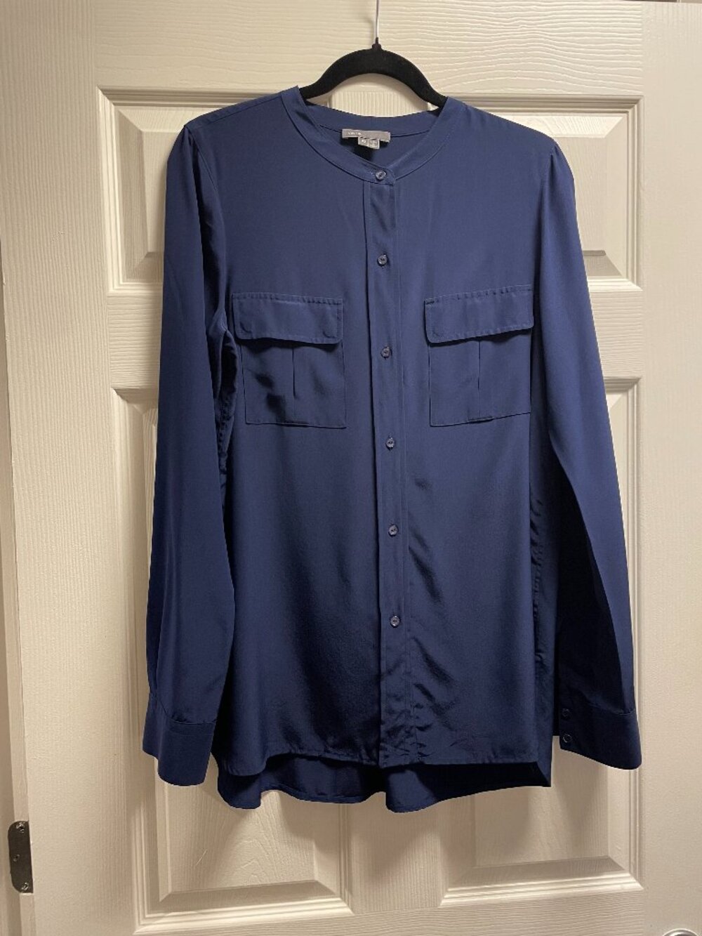 Vince Women's Silk Button Up Blouse Sz 10 Midnight Blue Minimalist Quiet Luxury